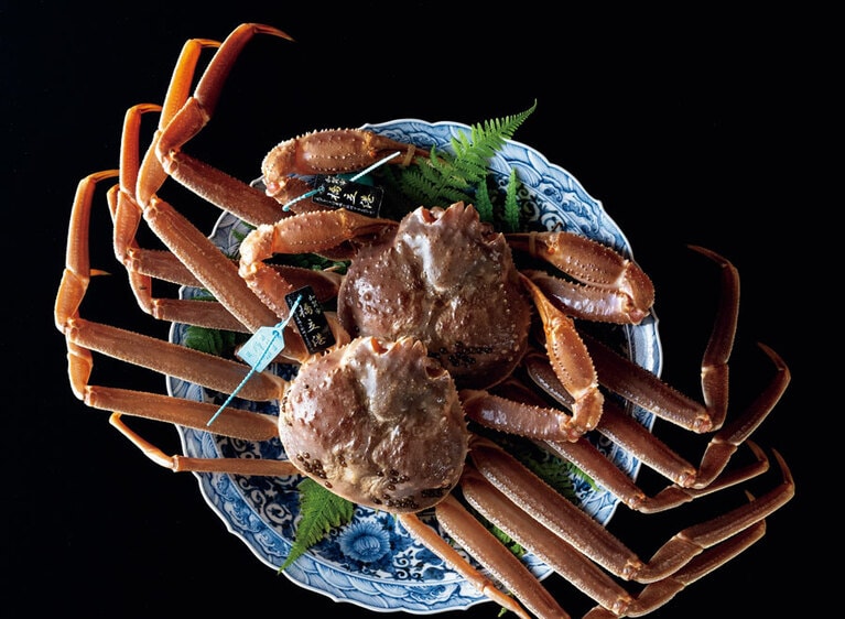 水揚げサイズ9cm以上の「加能蟹」は隅々まで身がびっしり詰まった贅沢さ。