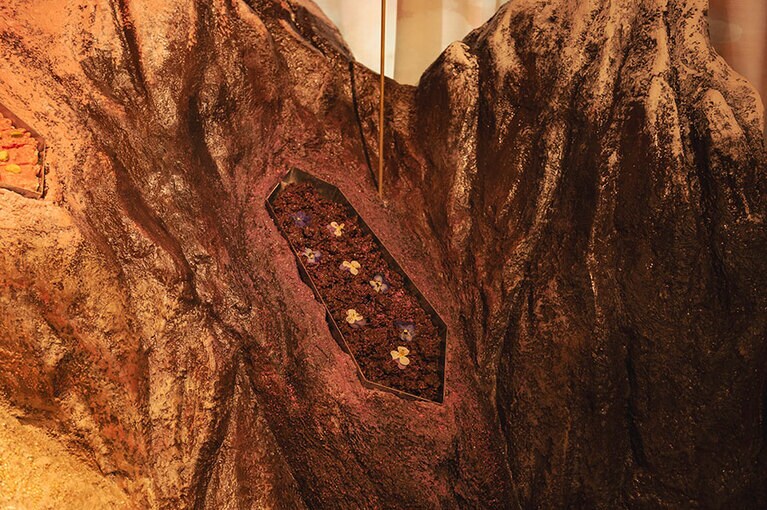 チョコレートの山脈には様々なお味が。