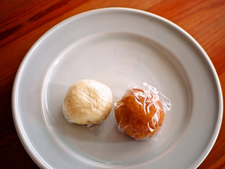 岩手・大船渡市の道の駅で購入した素朴なおまんじゅう。