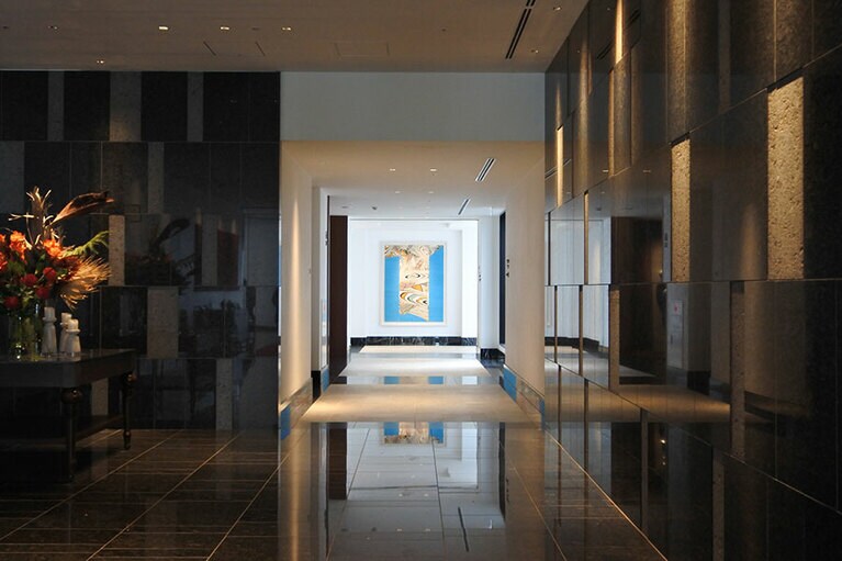 館内のあちこちにアートワークが。