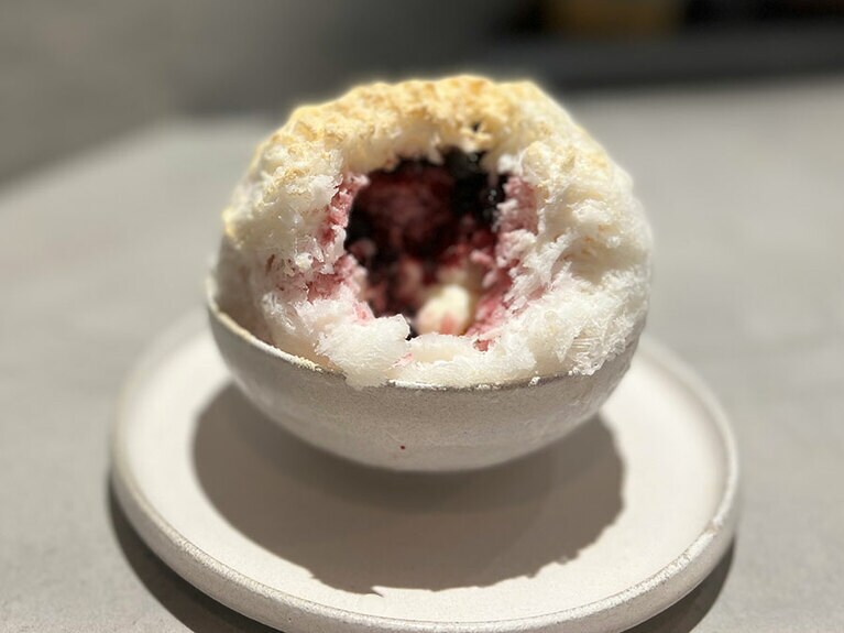 看板商品の「あずきとメレンゲ」の中身 1,870円。