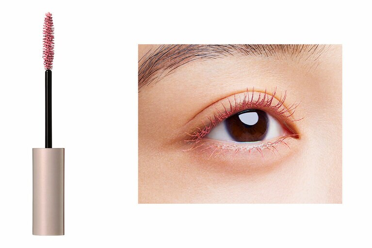 他にないような鮮やかカラーやくすみカラーが揃うカラーマスカラ。カラーパールと顔料をバランスよく配合したカラーフィルム液のおかげで、鮮やかな発色がかなう。シルバーパール入りの白みピンクは、塗ると意外になじむ。オペラ カラーリングマスカラ 103 ペタルピンク(限定色) 1,650円／イミュ(2/15発売)