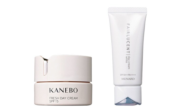 左：みずみずしいテクスチャーが紫外線だけでなく乾燥した空気などの外的刺激から肌を守る。カネボウ フレッシュ デイ クリーム SPF15・PA+++ 40mL 6,000円／カネボウインターナショナルDiv.。右：美白有効成分を配合したデイクリーム。ベタつきのない軽やかな使い心地。フェアルーセント 薬用デイクリーム ホワイト［医薬部外品］SPF50+・PA++++ 40g 7,000円／メナード