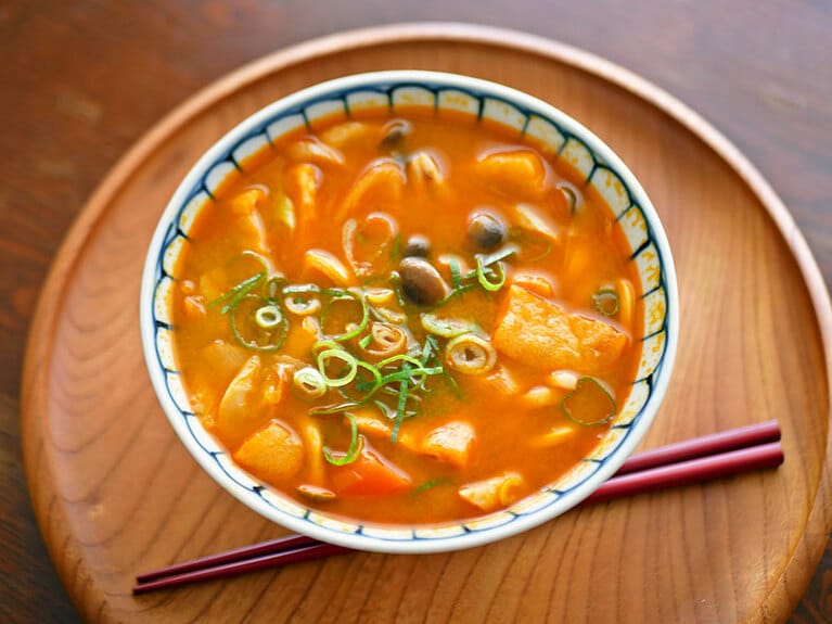 レトルトカレーで作ったカレーうどん。