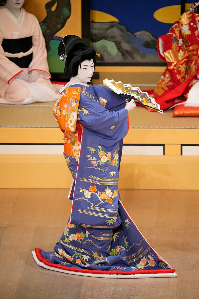 「秀山祭九月大歌舞伎」第一部『白鷺城異聞』より 腰元名月＝中村米吉さん ©松竹