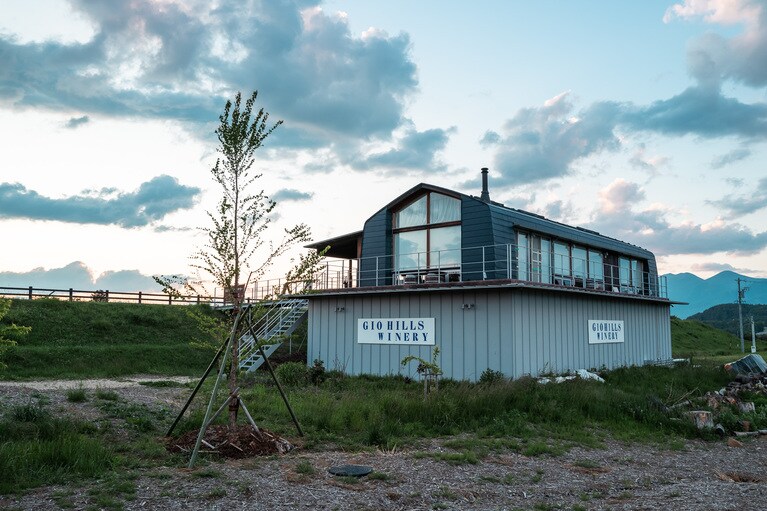 ジオヒルズワイナリーの醸造所。（撮影：石川博也）