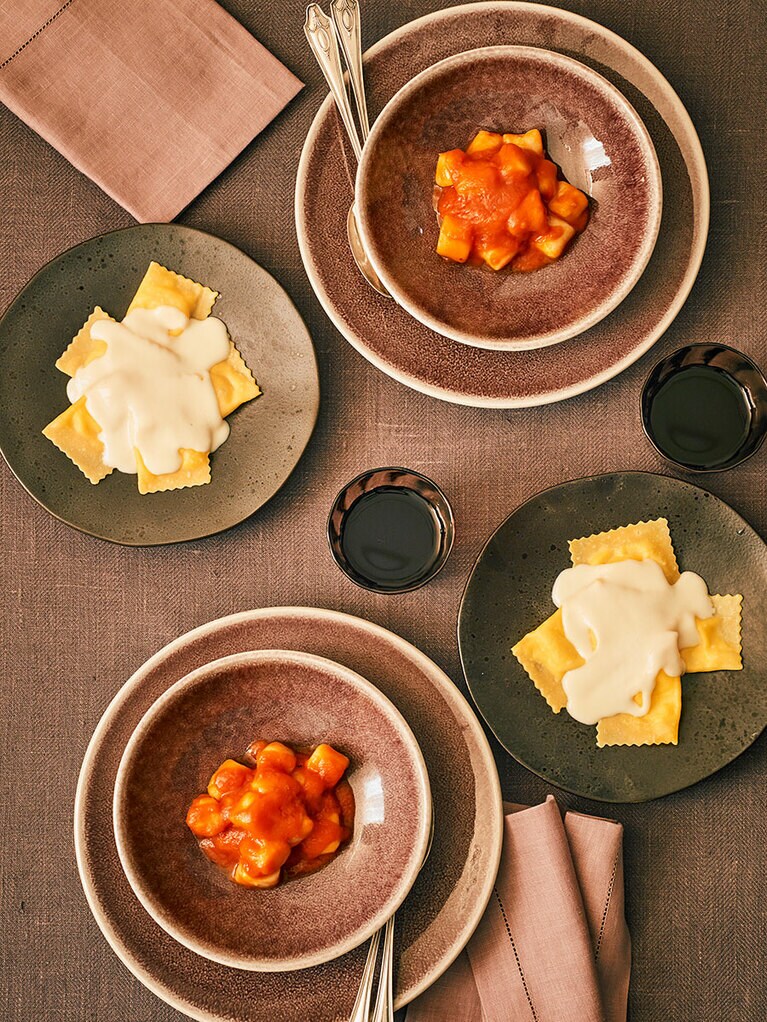 3,000円セット ラビオリ約2人前(10個＋チーズソース)、ニョッキ200g、トマトパスタソース100g×2 3,000円(税込)／Restaurant L'asse