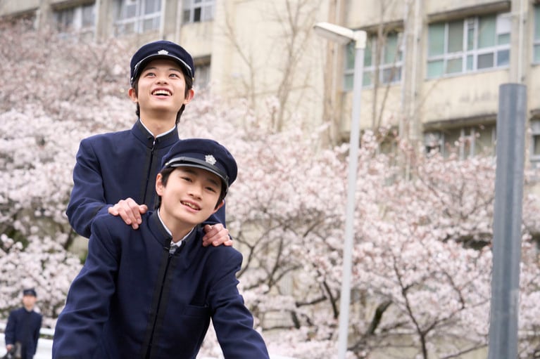 喜久雄と俊介は10代のころから切磋琢磨してきた。『国宝』公式Xより。