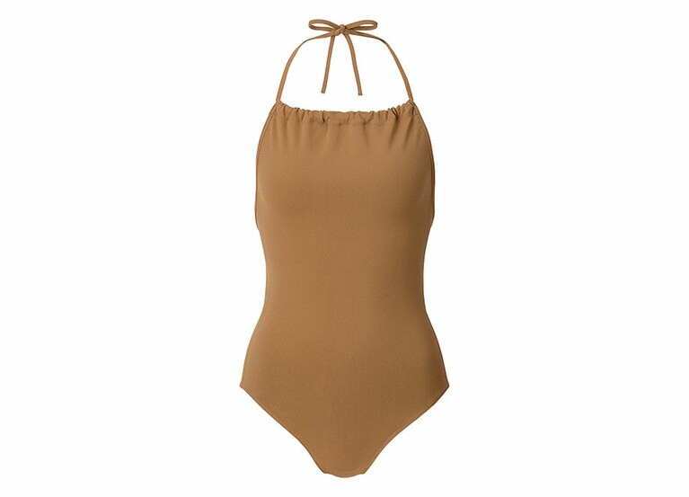 シームレススイムギャザーワンピース ブラウン。