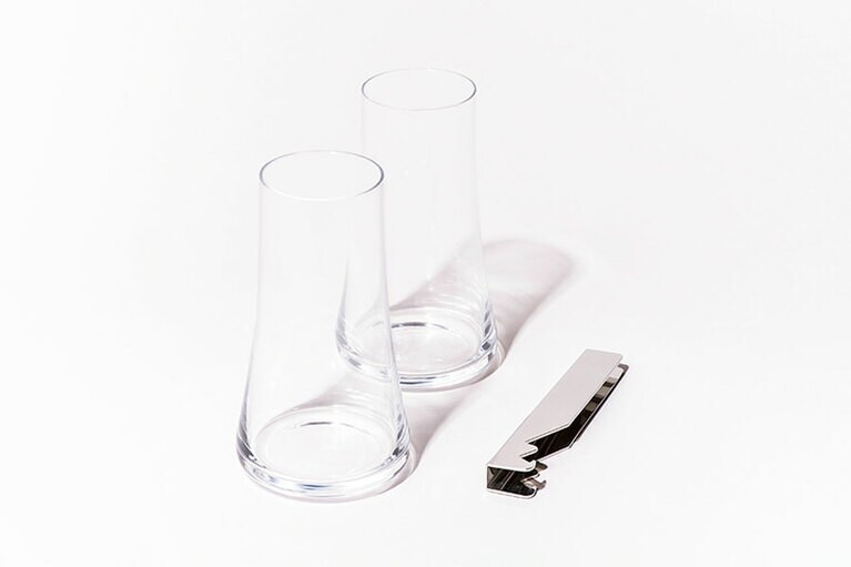 ビアグラスとオープナー(ビアグラス2個、オープナー1個セット) 11,000円／アレッシィ