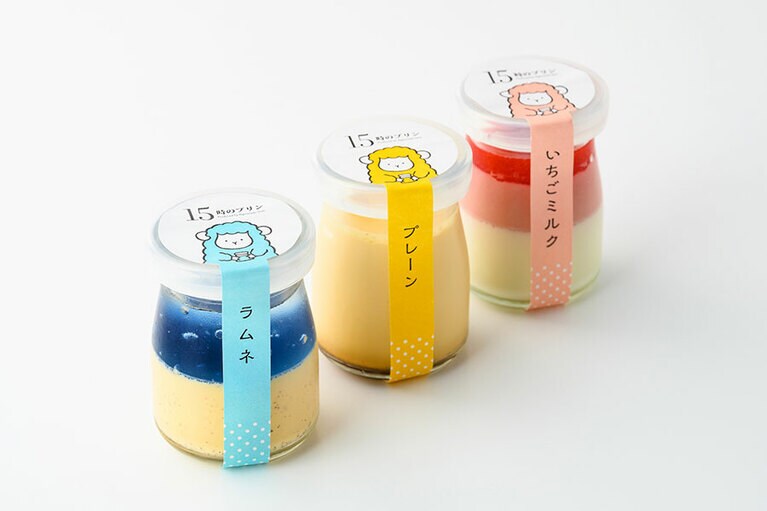 15時のプリン「プリン」各種。左から：ラムネ 350円（90g）、プレーン 330円（80g）、いちごミルク 350円（90g）／栃木県