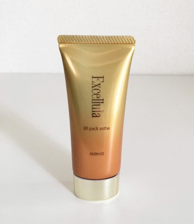 「リフトパック エステ」は多めに塗ったと思っても、朝には吸収されています。