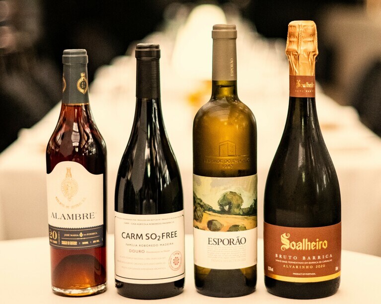 自慢のワインリストは、権威ある『ワイン・スペクテーター』でも高い評価を獲得。ポルトガルの銘醸ワインとのペアリングも楽しめます。