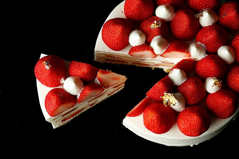 どの角度から見ても、いちごの迫力を感じます。