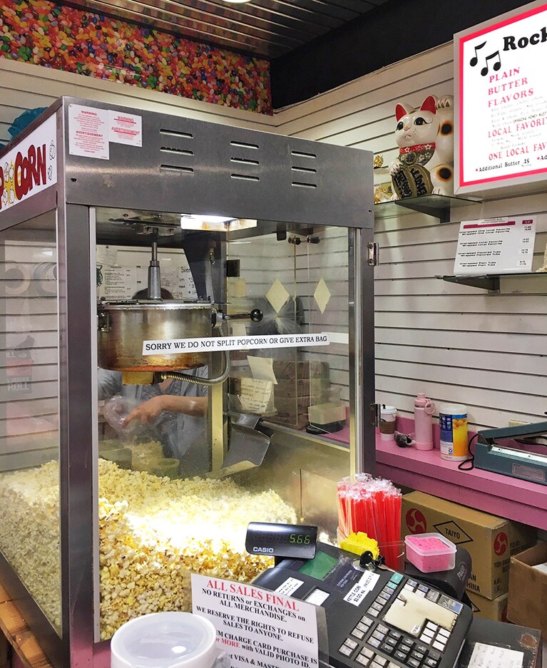 カルーセルのハリケーンポップコーンは自宅ムービーナイトのお供にも大人気。