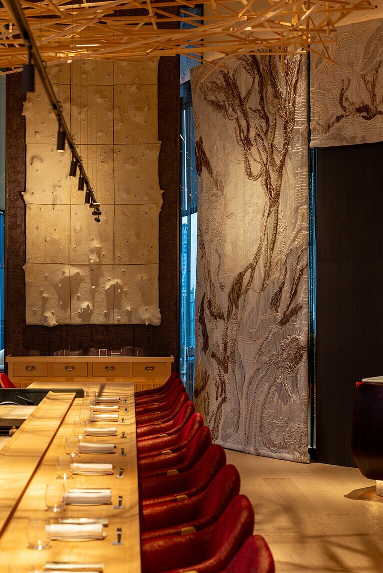 店名は「深海」。