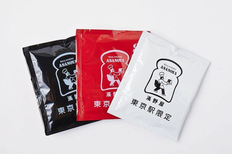 「東京駅限定ドリップコーヒー」各10g×3個セット 520円(税込)。
