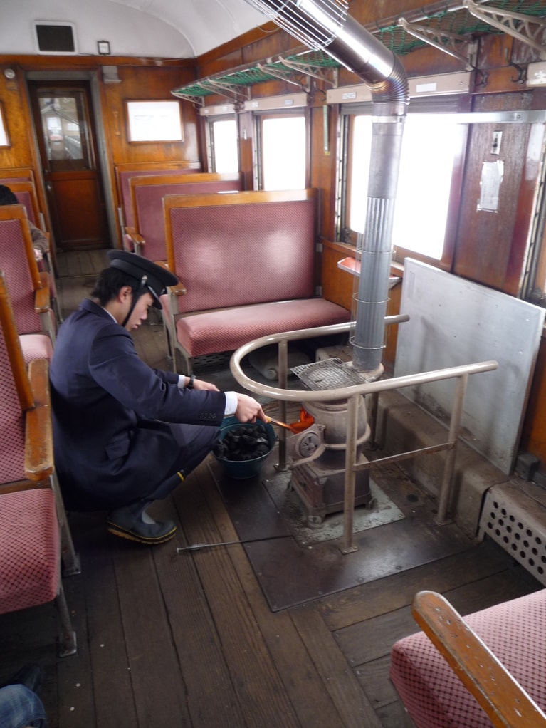 ストーブ列車。