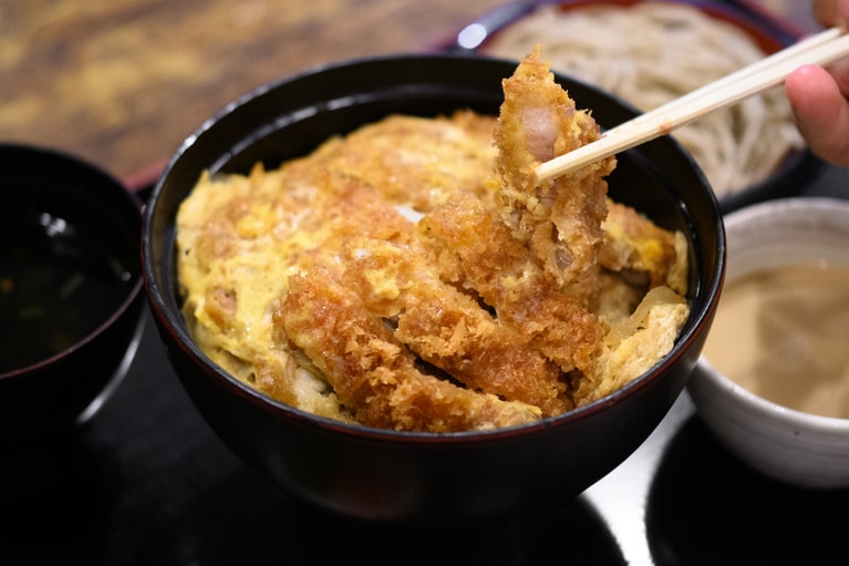 カツ丼。