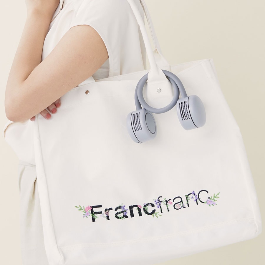 Francfranc「フレ ネックファン」3,280円。