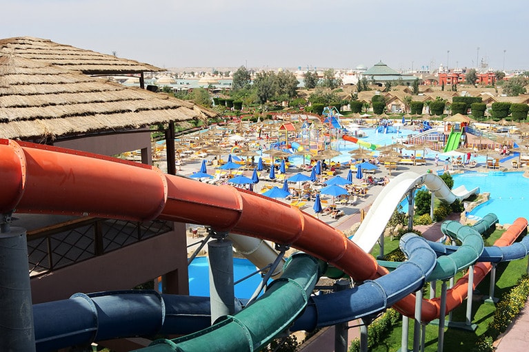 サファリをテーマにしつつ、ウォーターパークのようなリゾートホテル「ジャングル・アクア・パーク」。