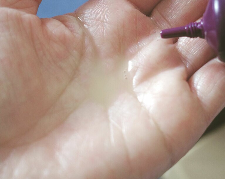 水分を入れてふっくらさせて凹凸を無くす！