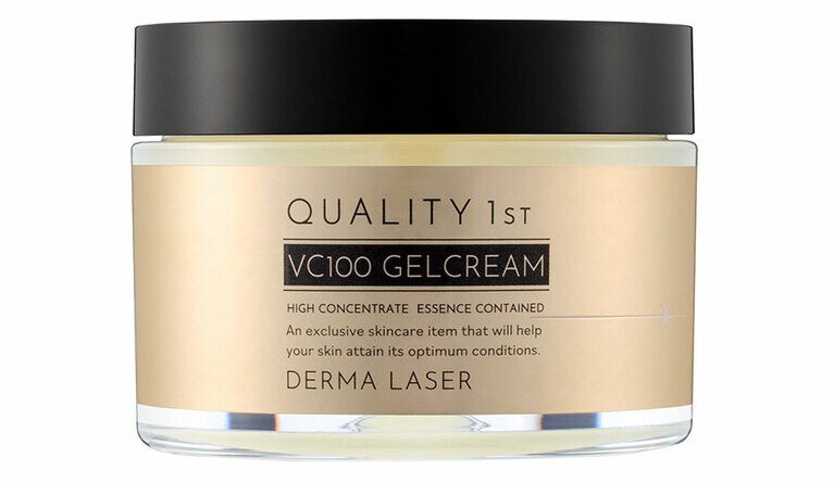 ナイアシンアミド、4種類のビタミンC、セラミド、セレブロシド、CICA成分を配合したジェルクリーム。ぷるぷるのジェルの質感が気持ちよく、毎日続けやすい。毛穴対策にも肌荒れ防止にも頼れる。ダーマレーザー スーパーVC100ジェル 80g 2,200円／クオリティファースト