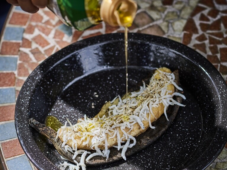 まるごとバナナ シラスあえ。