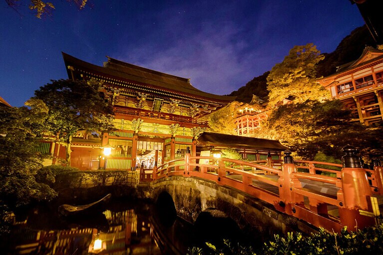 祐徳稲荷神社 ナイトウォーク「狐の嫁入り」。