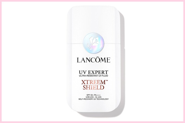 UV エクスペール エクストリーム シールド SPF50+・PA++++ UV耐水性★★ 50mL 12,980円／ランコム（4/18発売、4/11公式オンラインショップ先行発売）