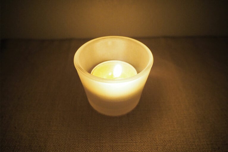 小さくても、リアルな火のゆらめきが癒し効果抜群。