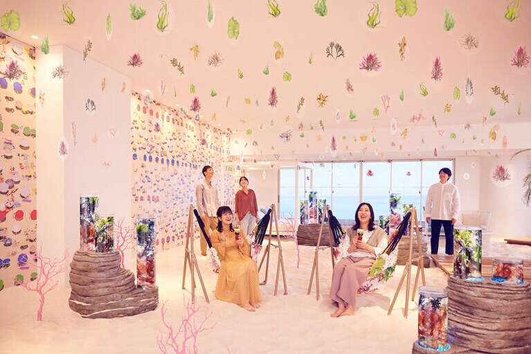 イベント期間限定で「海の花ハーバリウム作り」というアクティビティが開催される。費用は3,000円。また、期間中に「海の花パフェ」というスイーツが1日5食限定で提供される。こちらは1,500円。