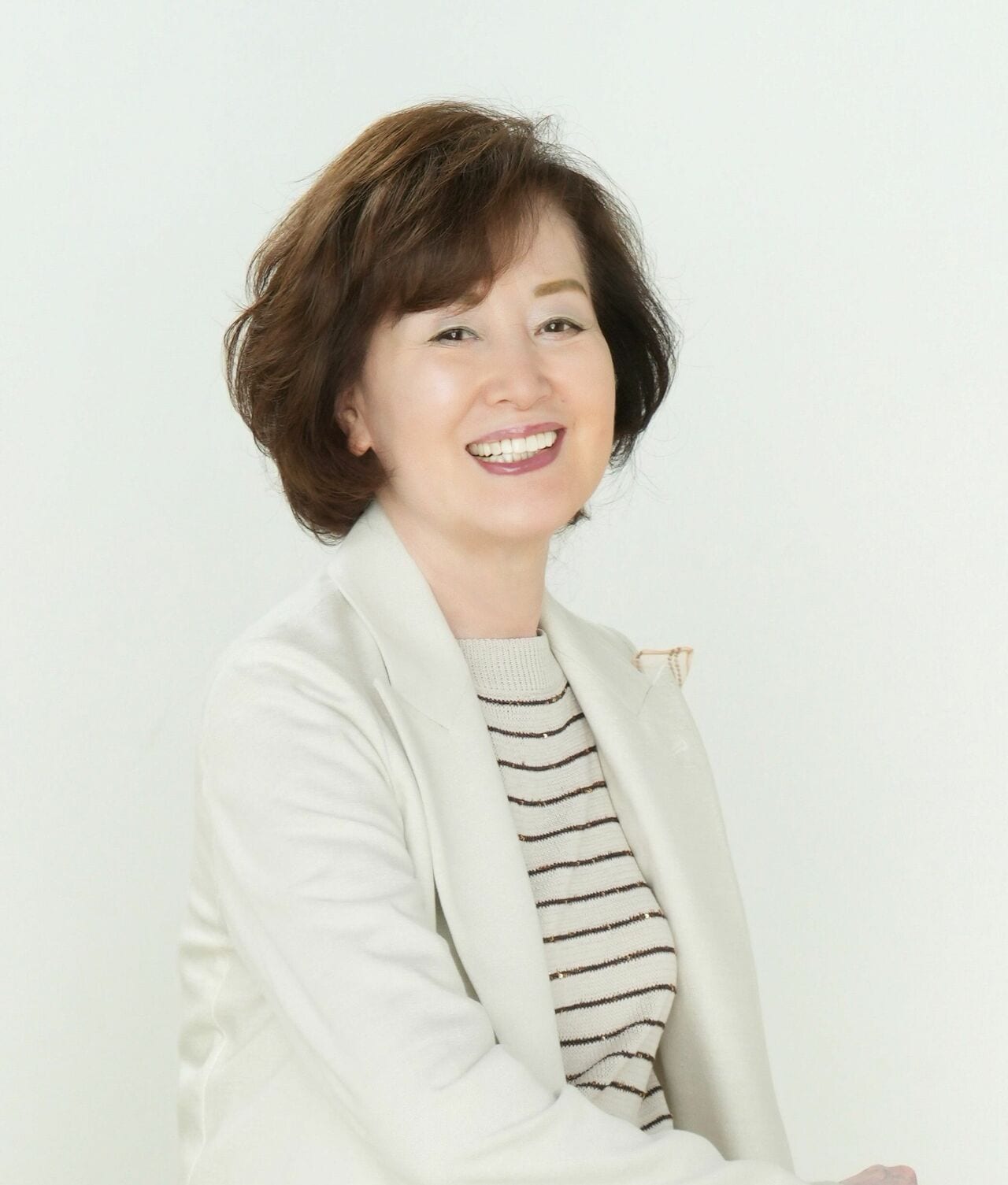 佐藤友美さんは83歳の今も毎朝のストレッチと毎夕のウォーキング、週1のトレーニングを継続中。 撮影:加藤義一 ©東映