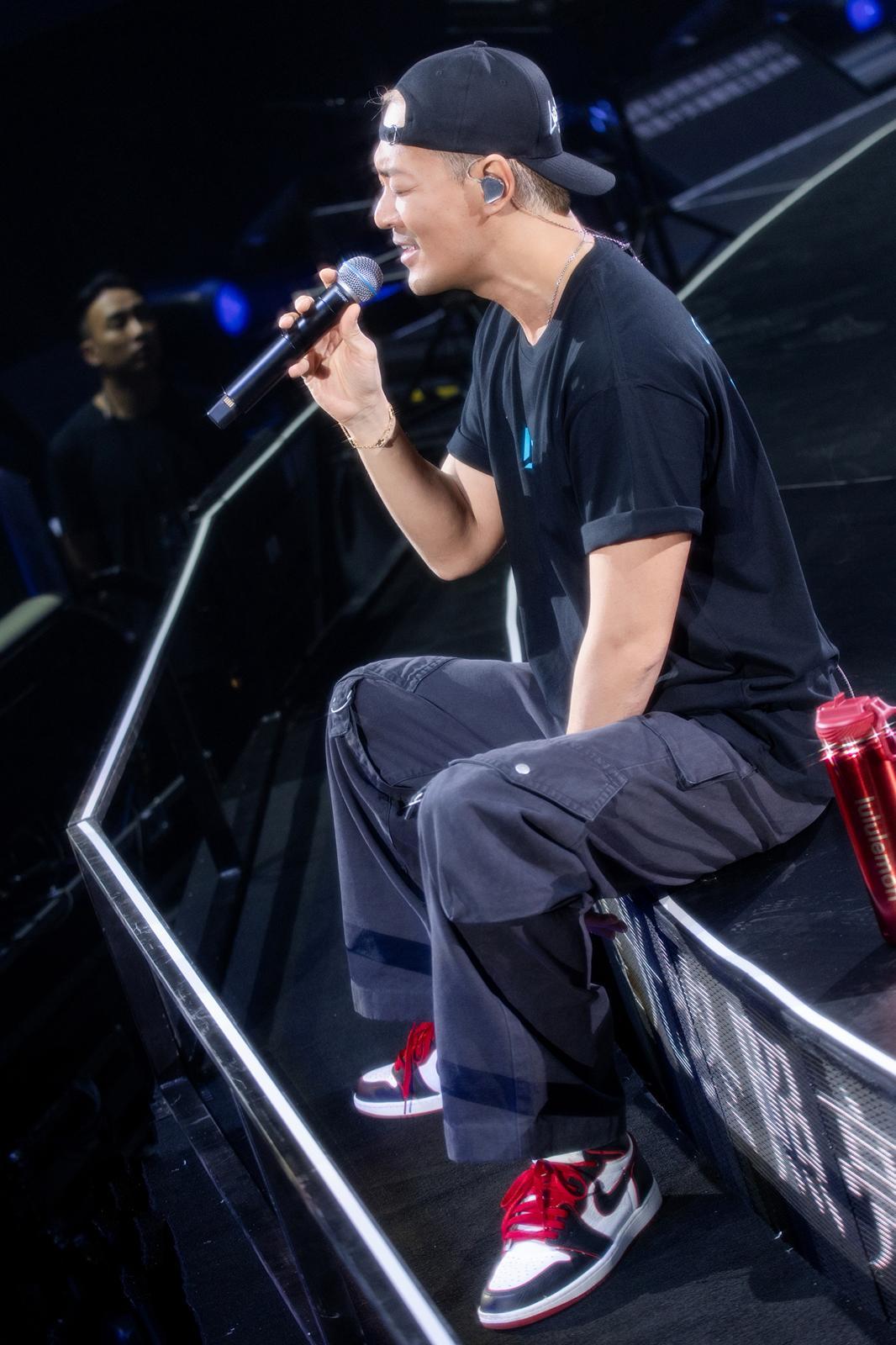 「Go With The Flow 林峯演唱會」より。