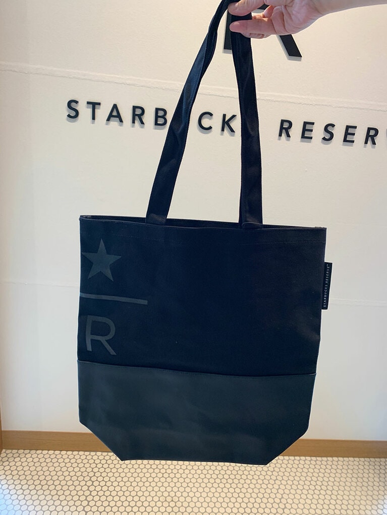 スターバックス リザーブ キャンバストート ブラック 4,000円。
