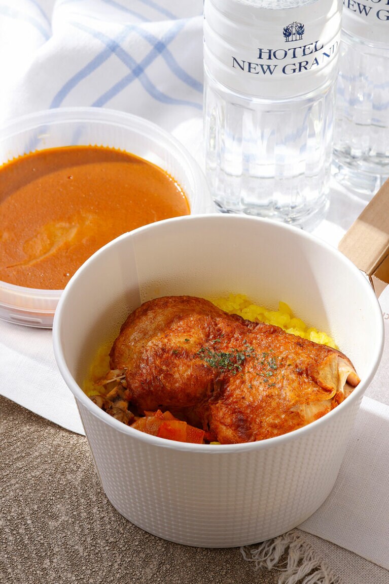 骨付きチキンカレー。