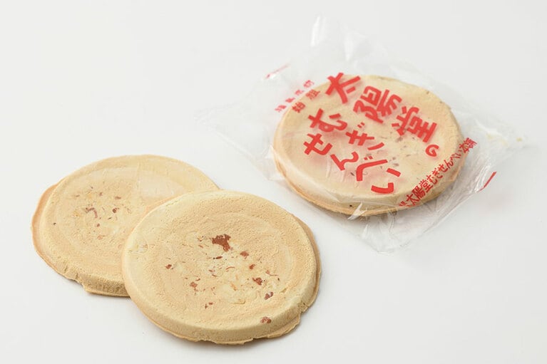 太陽堂むぎせんべい本舗「むぎせんべい」594円(12枚入り)／福島県