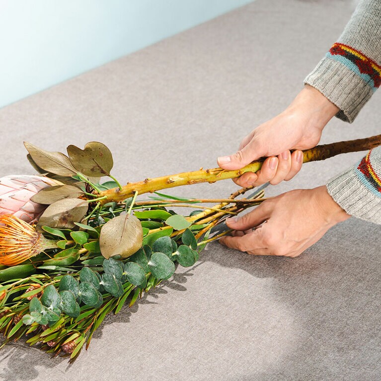 背面は長さを長く、手前にくるほど長さを短くするとバランスよく作れます。