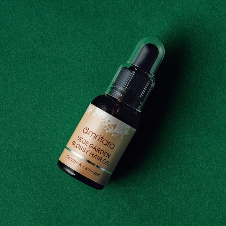 ベジガーデングロッシーヘアオイル オレンジ＆ラベンダー 30mL 3,960円／アムリターラ