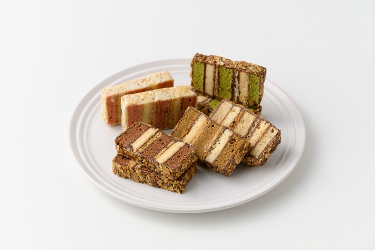 華やかさがあり、おもてなしのお菓子としても選びたい。