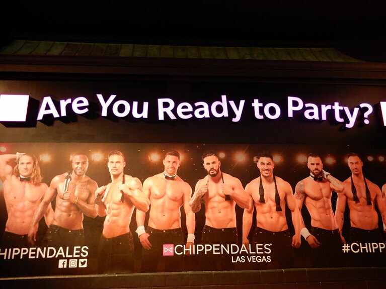 メンバー全員、イケメンにこの胸板。ここで、すでにこの人がかっこいい、いやこっちがセクシーと、本番前ながらすでに盛り上がる。