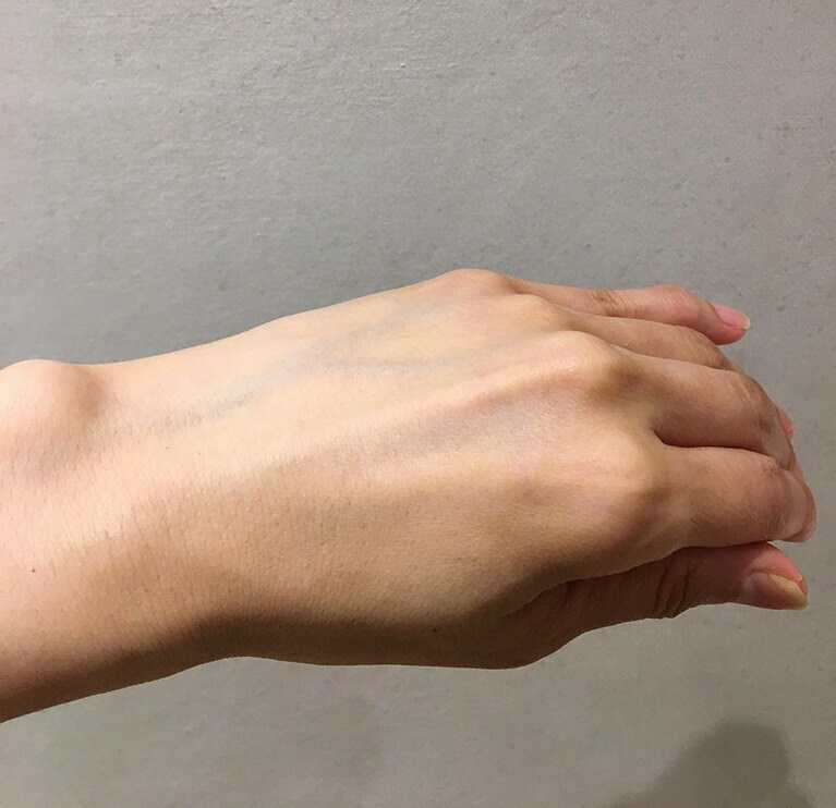 ケア後のお肌はしっとりが継続。クスミが取れて、見惚れる肌に！