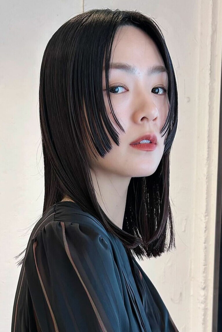 すっきり見えするダブルラインミディ。