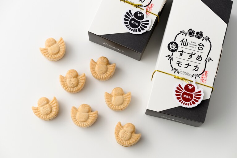 仙台娘すずめモナカ 各1,350円（2個×4袋入り）。※写真の粒あんと黒ごま以外に、仙台味噌あんとゆずを各種1,400円で展開。