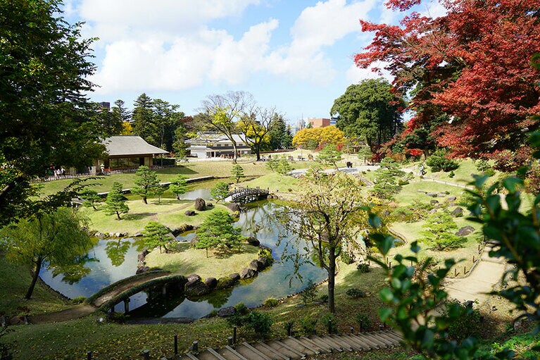 【石川県】玉泉院丸庭園。写真提供：アフロ