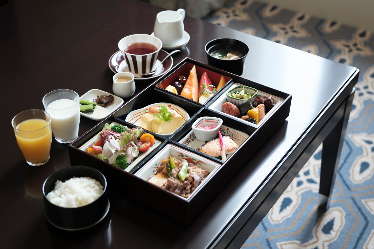 「和食〈松花堂弁当〉」6,600円。