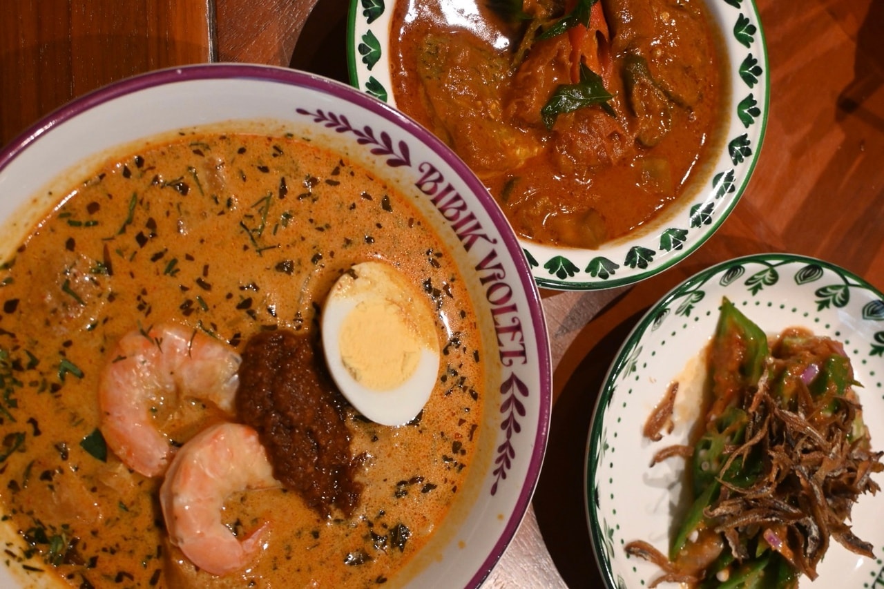 ローカルフードを現代風にアレンジしたカラフルな食事。