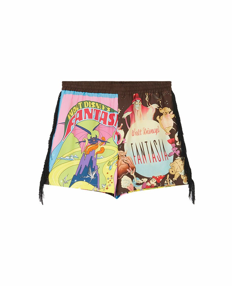 ショートパンツ 102,300円。©Disney