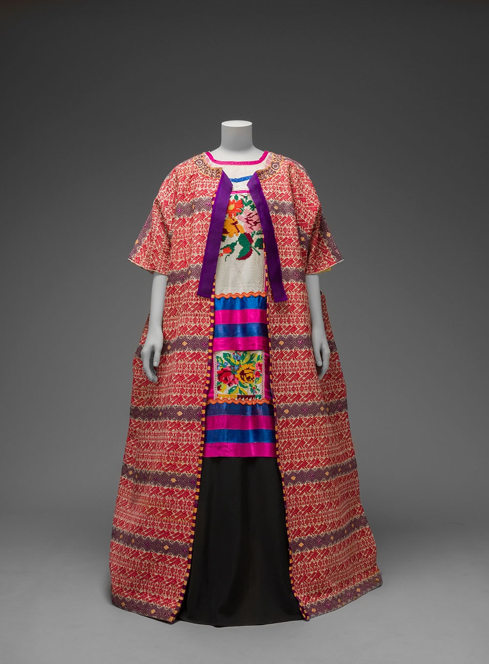 民族衣装 メキシコ ウィピル | udaytonp.com.br