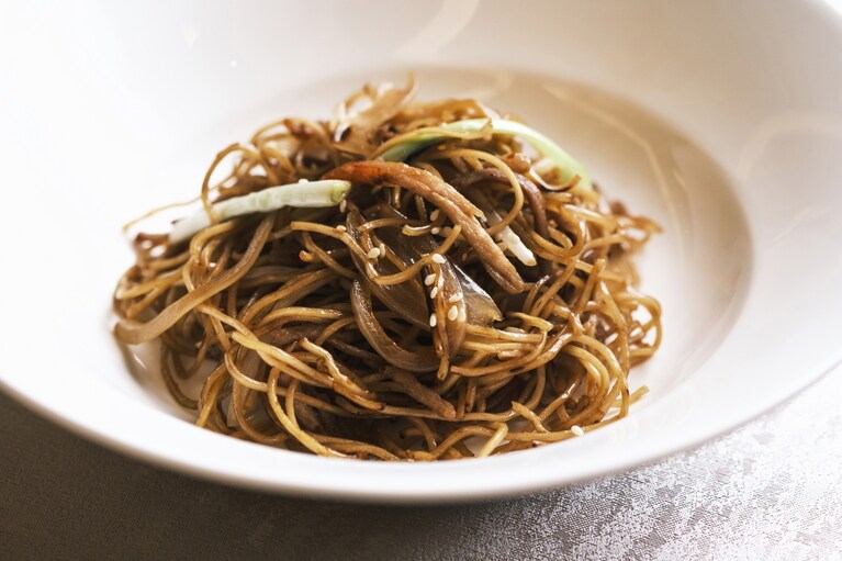 「チャーシュー入り 特製醤油炒め麺」。